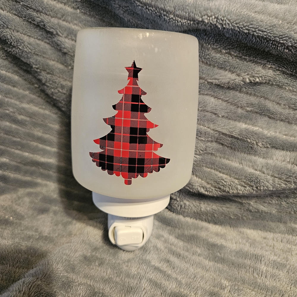 Scentsy Pine For Plaid Mini Wax Warmer